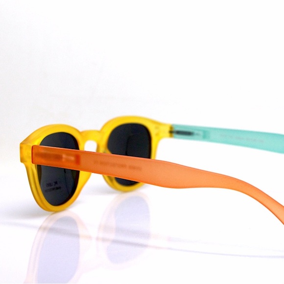 UNISEX SUNGLASSES - Picture 2 of 3